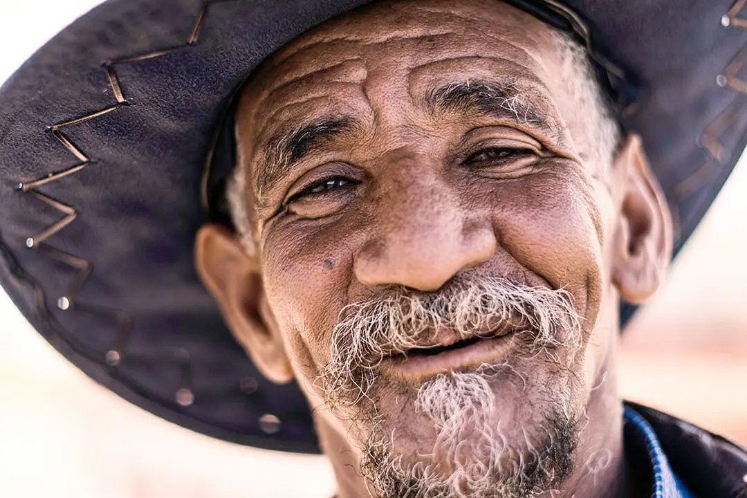 How Old is Asta in Yu Yu Hakushos Character Listing?